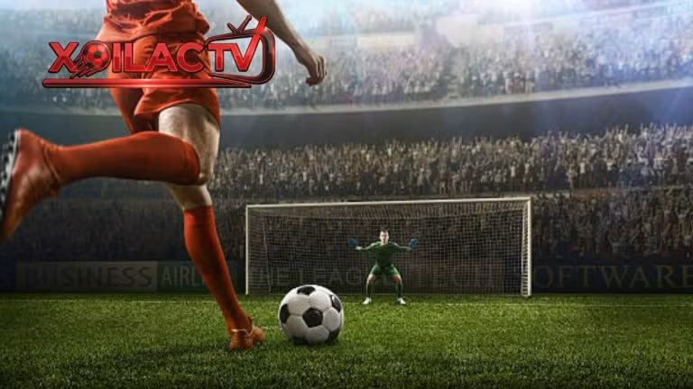 Khoảnh khắc cầu thủ thực hiện cú sút Penalty từ chấm 11m